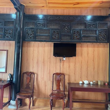 Hotel Khach San Huong Xua Hà Tiên Esterno foto