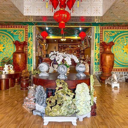 Hotel Khach San Huong Xua Hà Tiên Esterno foto