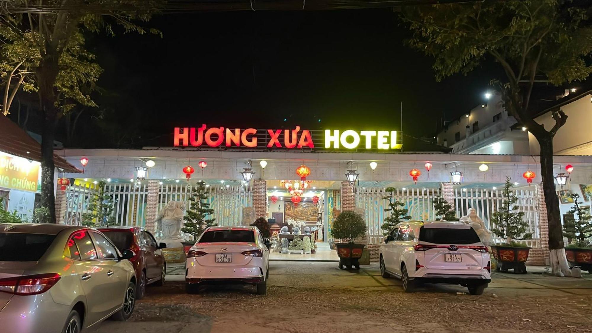 Hotel Khach San Huong Xua Hà Tiên Esterno foto