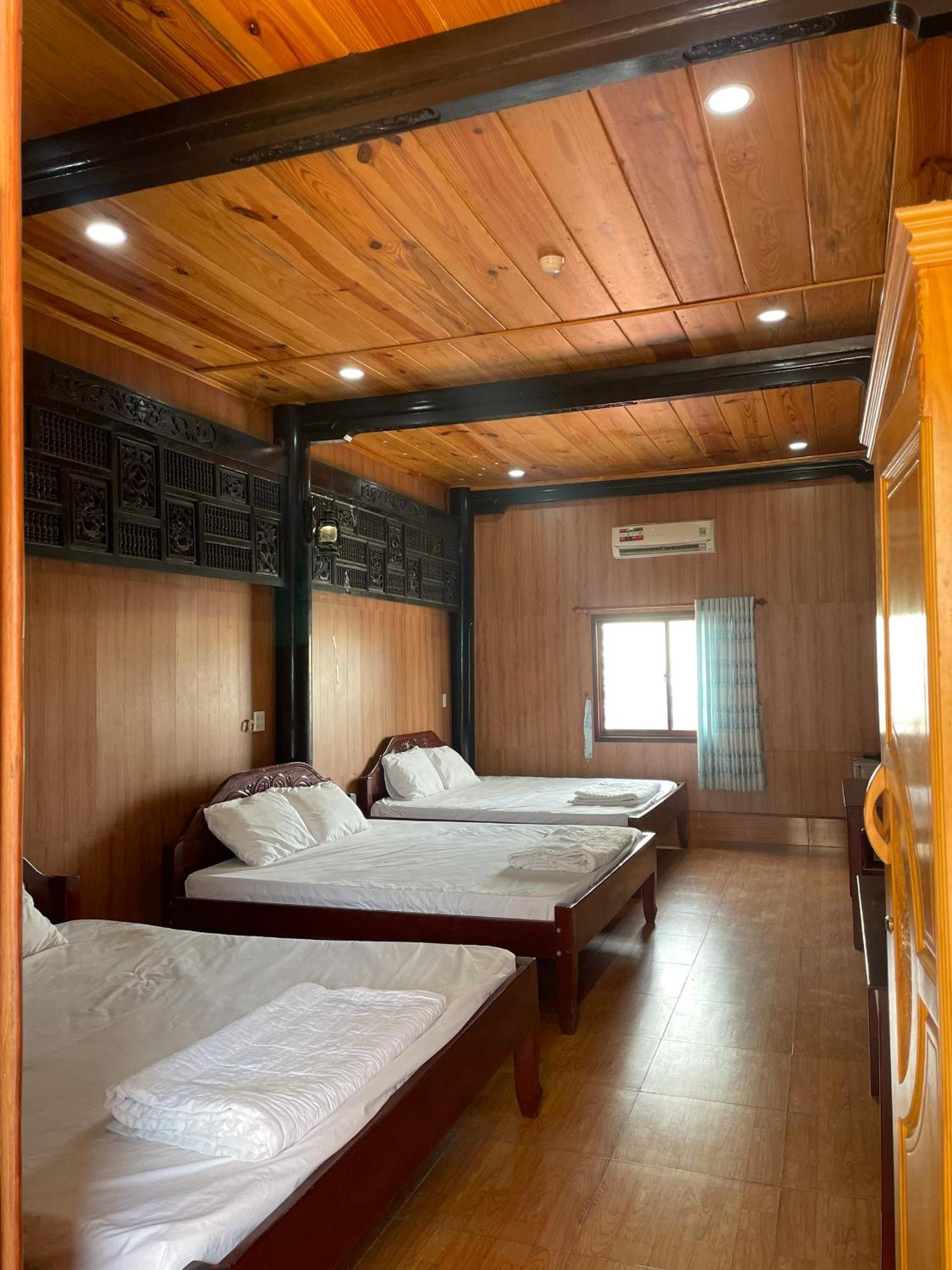 Hotel Khach San Huong Xua Hà Tiên Esterno foto