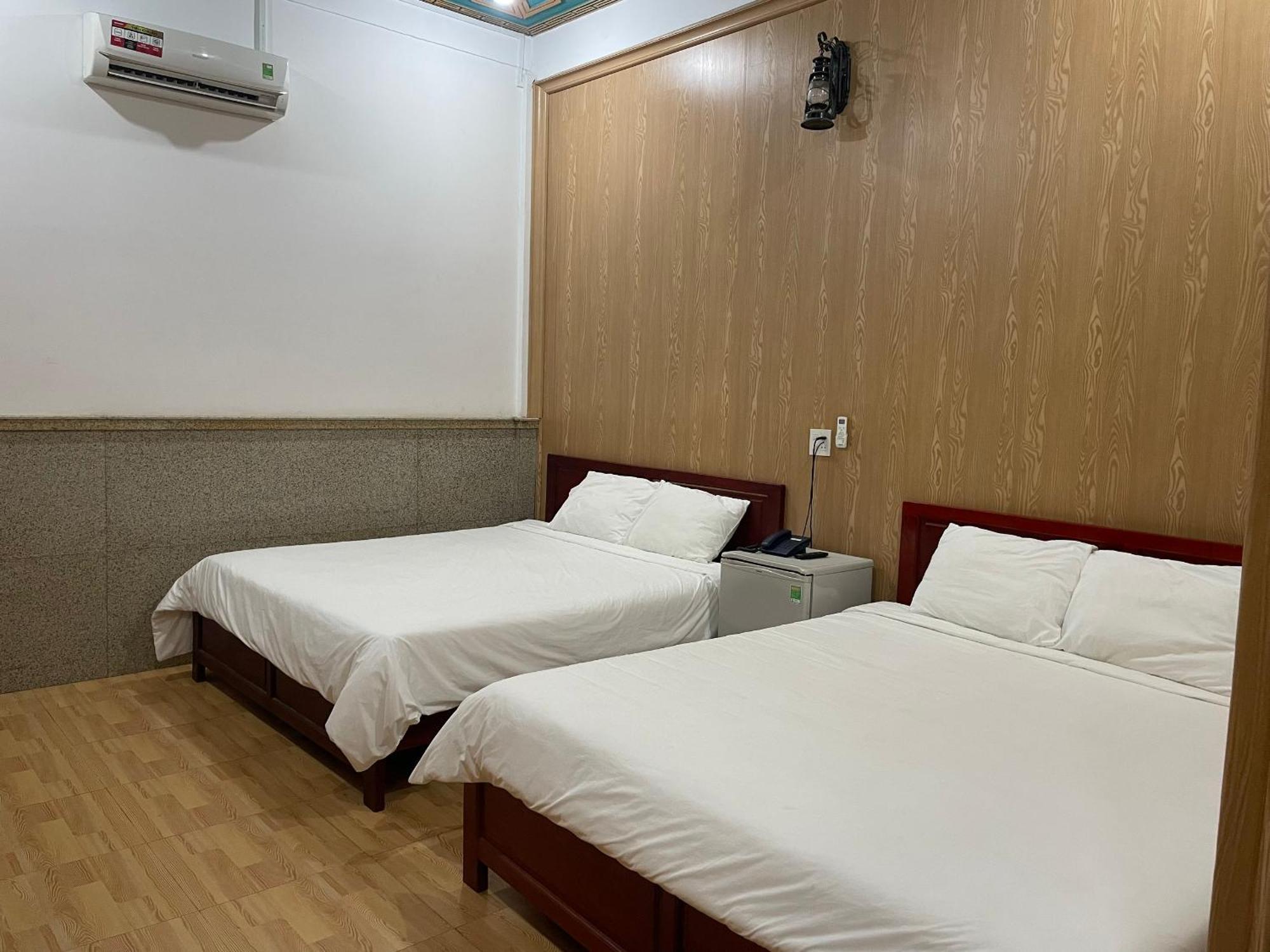 Hotel Khach San Huong Xua Hà Tiên Esterno foto