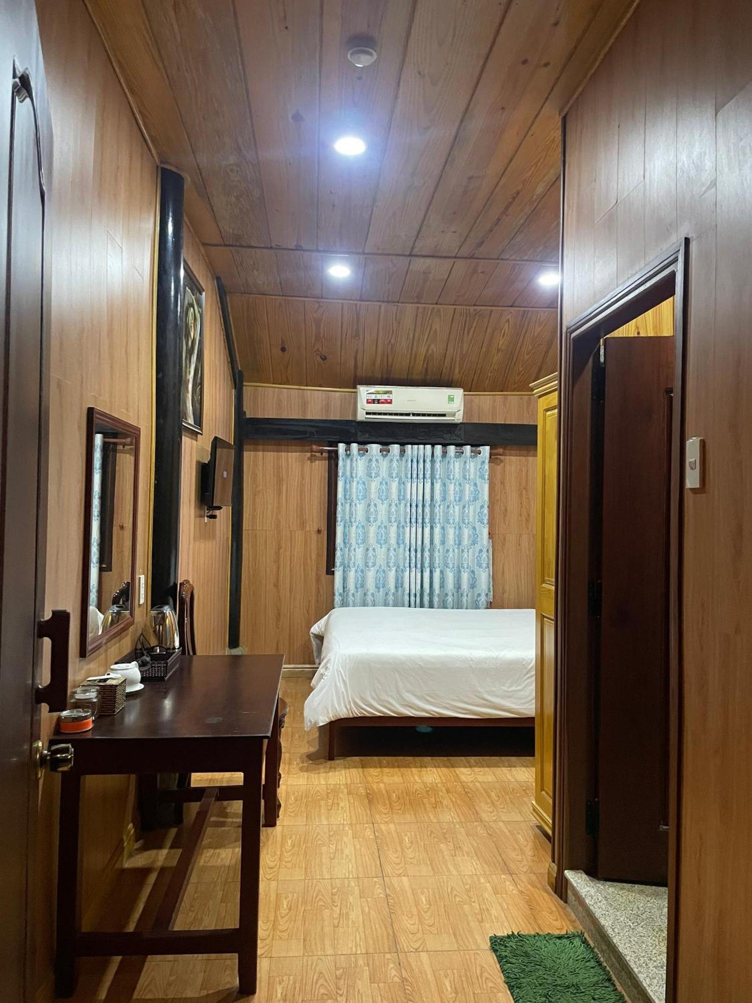 Hotel Khach San Huong Xua Hà Tiên Esterno foto